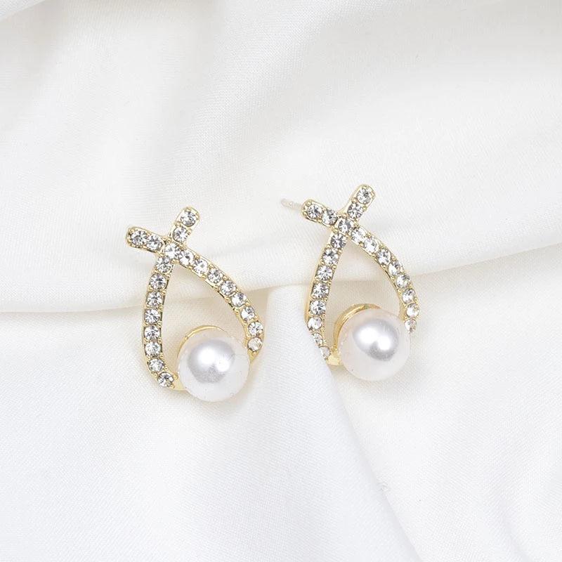 Brincos de pérola Rose & Oliver com glitter, elegantes brincos de orelha com pérolas de imitação e detalhes brilhantes para mulheres