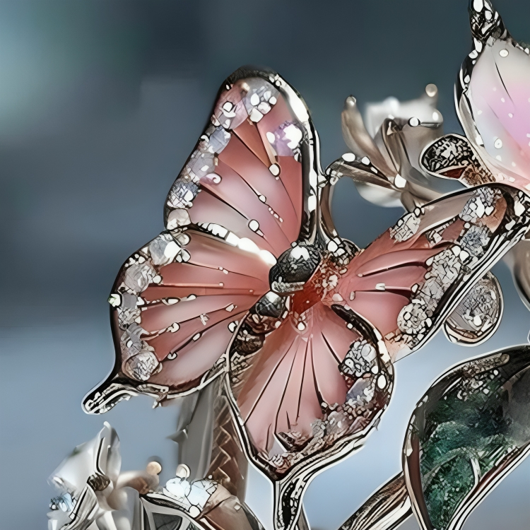 Anel Butterfly Croia™ com zircônias da Rose & Oliver, detalhes delicados em formato de borboleta com pedras brilhantes.